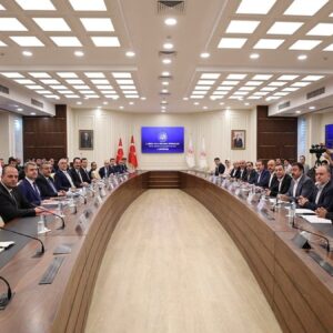 hazine ve maliye bakani mehmet simsek aci ilaci memurun onune koydu T9RGIzBa