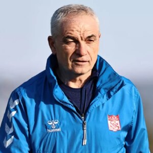 riza calimbay yurt disindan kendisine gelen teklifi acikladi oralar bize gore degil dddfgt63