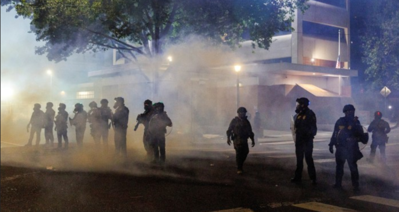 abdde teror operasyonu trump askerlerini sokaga suruyor c7x1BOk1