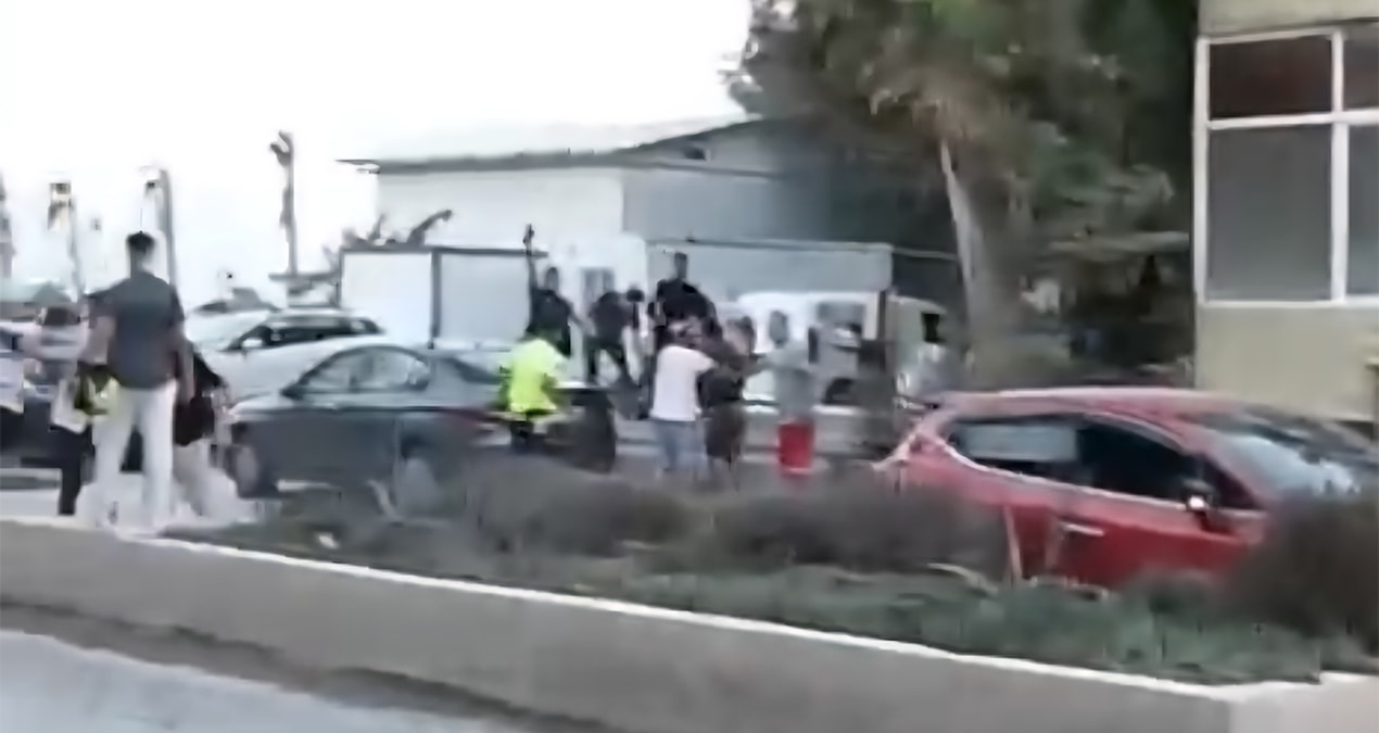 iki grup birbirine girdi polis havaya ates acmak zorunda kaldi N171pXpG