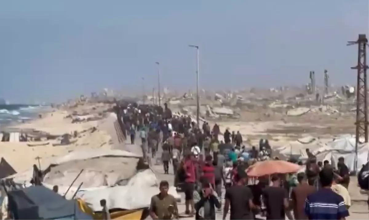 gazzede ateskes sonrasi filistinliler evlerine donmeye basladi h62NqKJ4