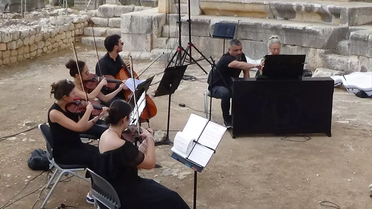 mersinde antik kent konserle senlendi 44PKWVXh