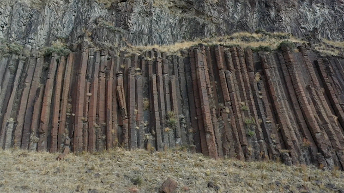 kagizmandaki 7 milyon yillik sutunlar bilimsel literature girdi 54HBH1gC.jpg