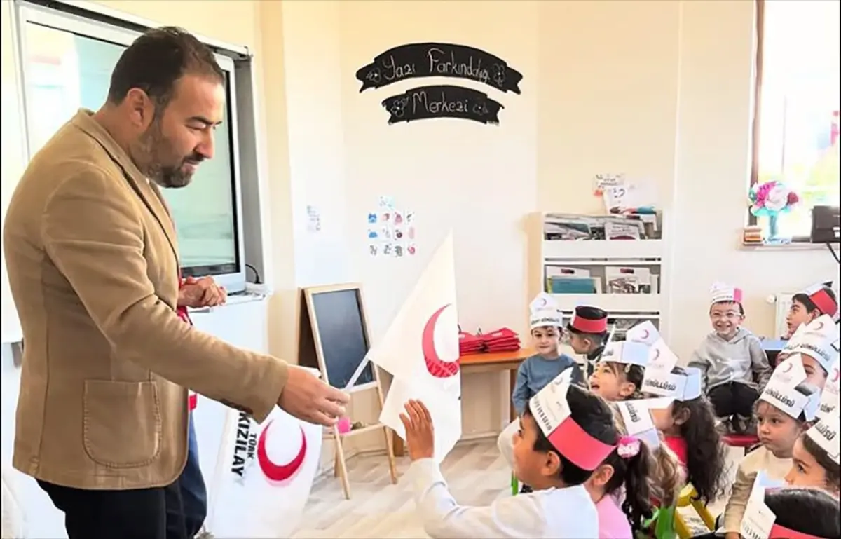 zarada kizilay haftasi etkinlikleri qjOVew4a.jpg