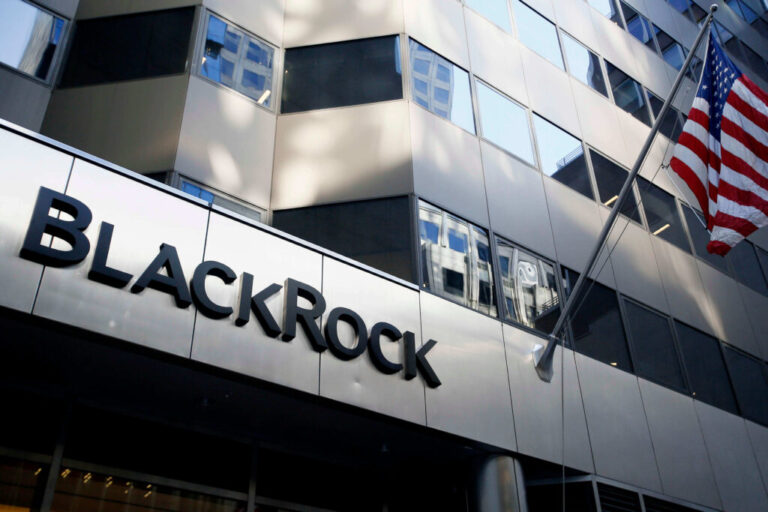 blackrock-turkiyeye-yatirimini-artirdi-borsa-istanbul-fonun-ucuncu-buyuk-pazari-oldu-O17gst36.jpeg